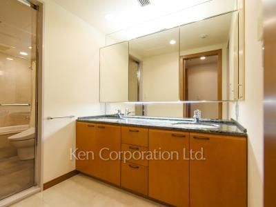 パウダールーム