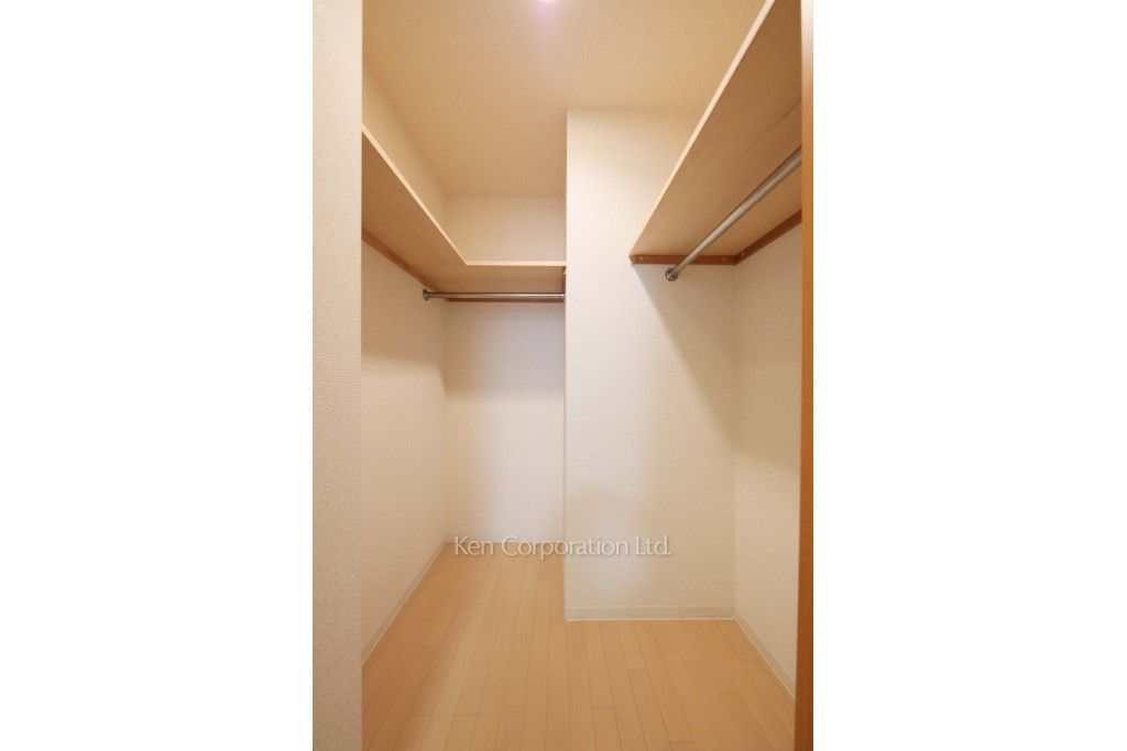 プライマル渋谷桜丘の写真 ウォークインクローゼット