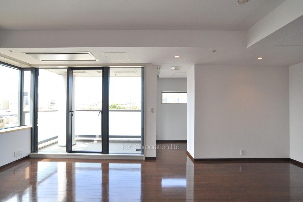 六本木ヒルズレジデンスの写真 リビングダイニング