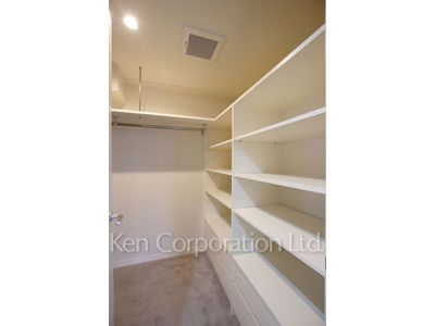 TRINITY HOUSEの写真 ウォークインクローゼット