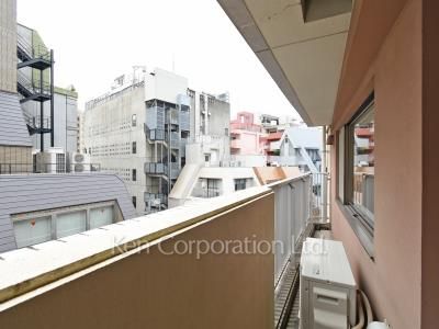 クインテット恵比寿の写真 バルコニー