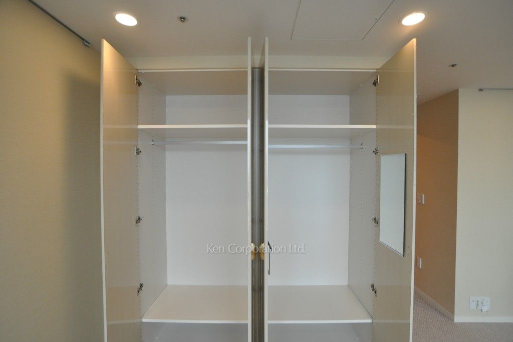 ラ・トゥール千代田の写真 クローゼット ※29階の同じ間取タイプを撮影。仕様が異なることがあります。