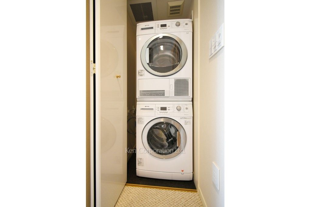 洗濯機・乾燥機 ※28階の同じ間取タイプを撮影。仕様が異なることがあります。