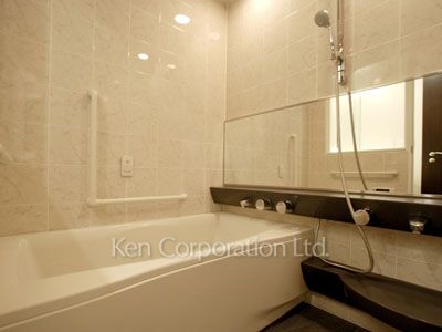 ラ・トゥール千代田の写真 バスルーム ※30階の同じ間取タイプを撮影。仕様が異なることがあります。