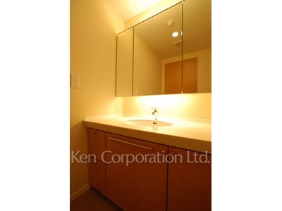 ラ・トゥール千代田の写真 パウダールーム ※23階の同じ間取タイプを撮影。仕様が異なることがあります。