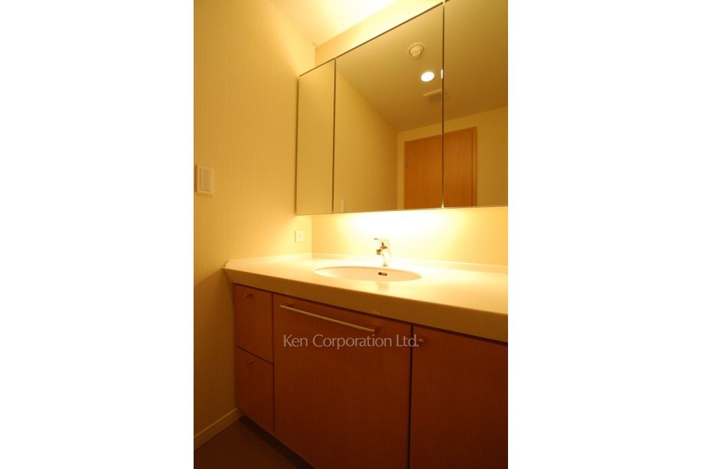 ラ・トゥール千代田の写真 パウダールーム ※23階の同じ間取タイプを撮影。仕様が異なることがあります。