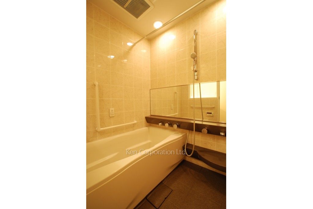 ラ・トゥール千代田の写真 バスルーム ※23階の同じ間取タイプを撮影。仕様が異なることがあります。