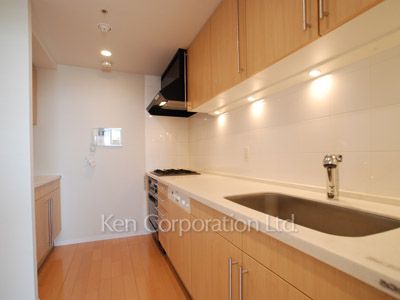 ラ・トゥール千代田の写真 キッチン ※23階の同じ間取タイプを撮影。仕様が異なることがあります。