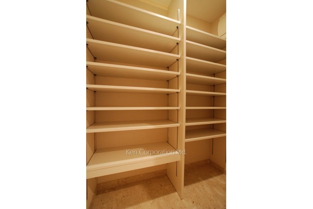 ラ・トゥール千代田の写真 シューズインクローゼット ※23階の同じ間取タイプを撮影。仕様が異なることがあります。