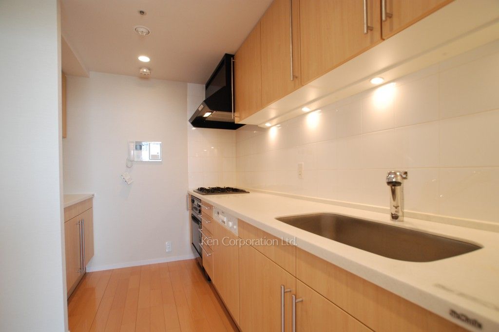 ラ・トゥール千代田の写真 キッチン ※23階の同じ間取タイプを撮影。仕様が異なることがあります。