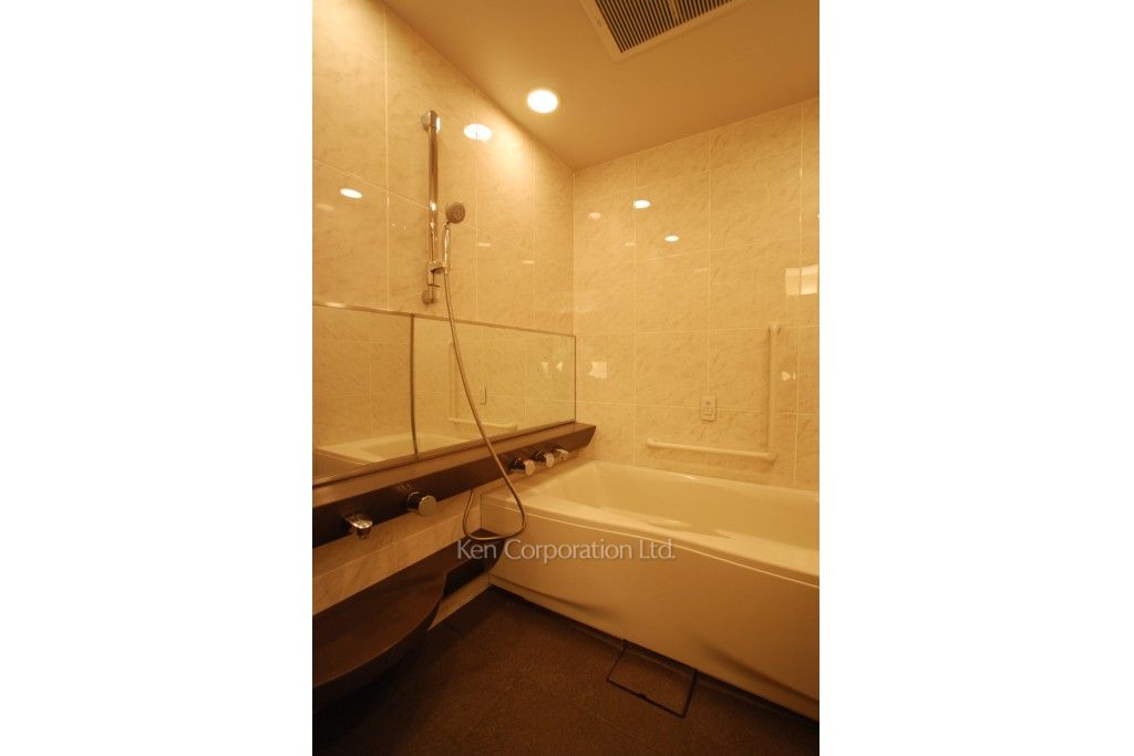 ラ・トゥール千代田の写真 バスルーム ※23階の同じ間取タイプを撮影。仕様が異なることがあります。