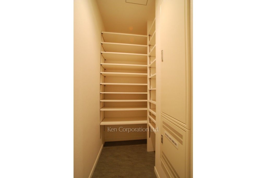 ソアラノーム代々木上原の写真 シューズインクローゼット