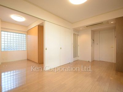 ヒルハイツ代官山の写真 リビングダイニング