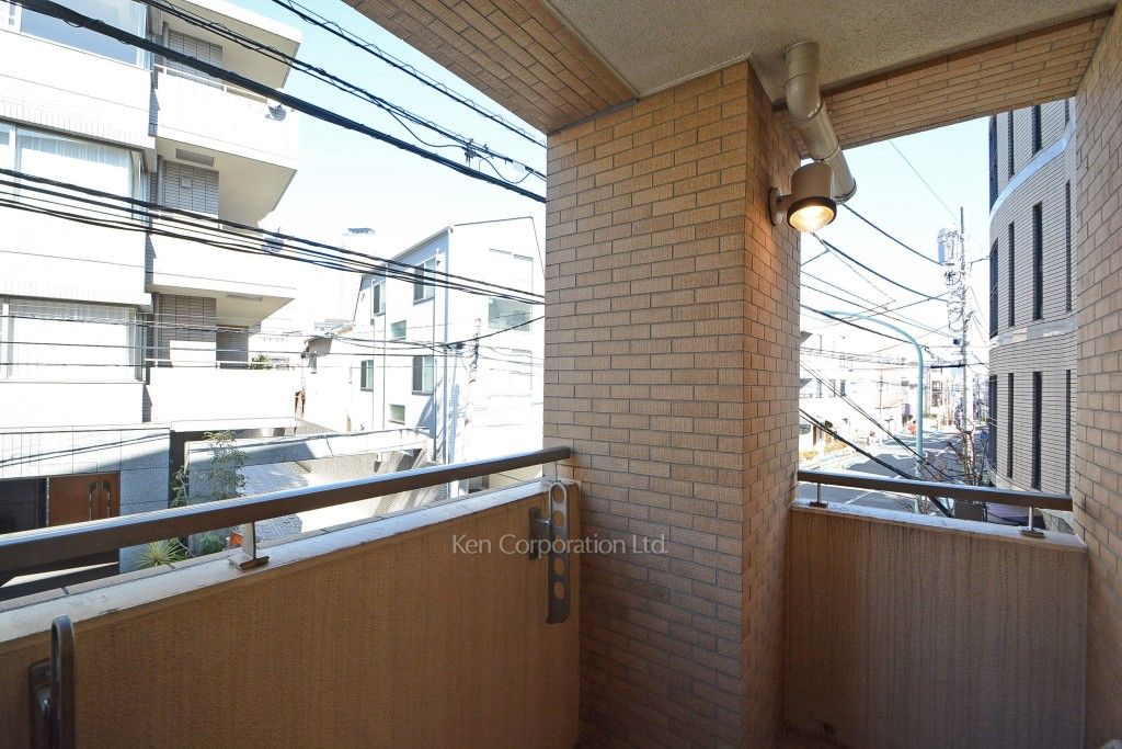 ヒルハイツ代官山の写真 バルコニー