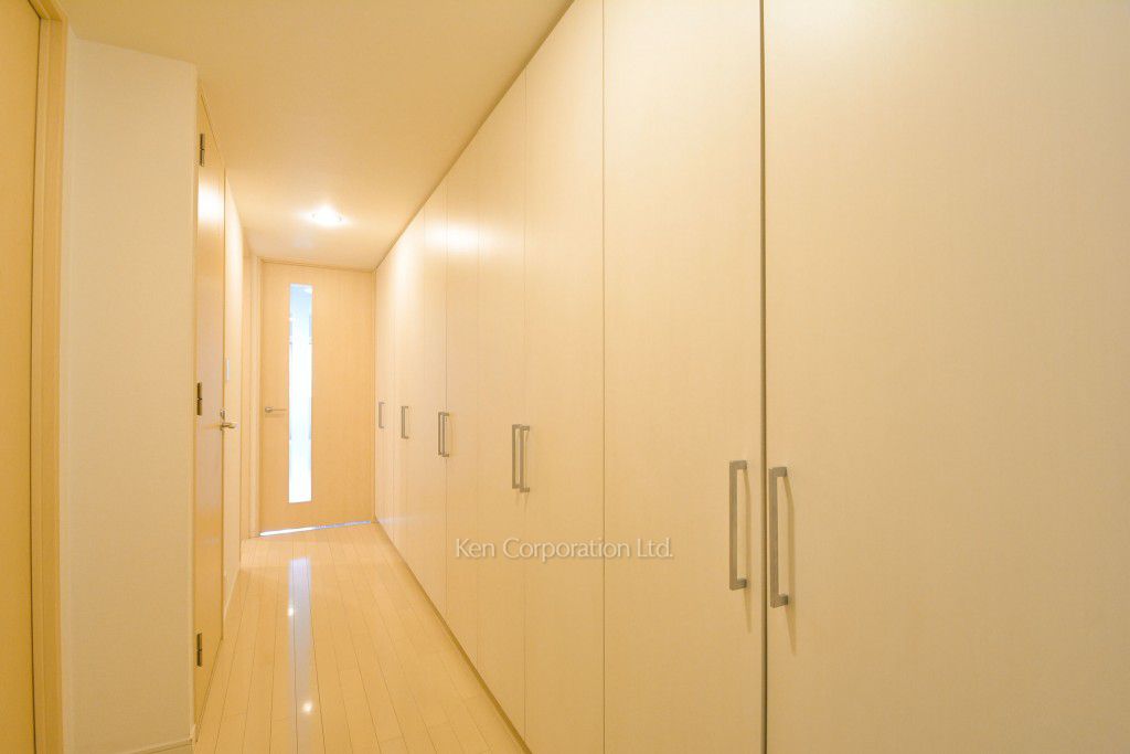 廊下 ※4階の同じ間取タイプを撮影。仕様が異なることがあります。（2階・2LDK）  ※写真の無断転載禁止