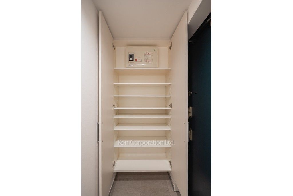 KDXレジデンス半蔵門の写真 シューズクローゼット