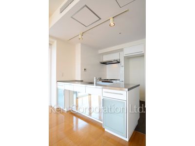 キッチン ※12階の同じ間取タイプを撮影。仕様が異なることがあります。