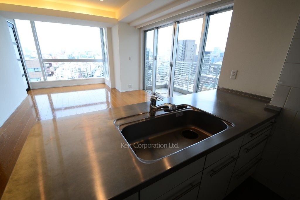 KDXレジデンス四谷の写真 キッチン ※12階の同じ間取タイプを撮影。仕様が異なることがあります。