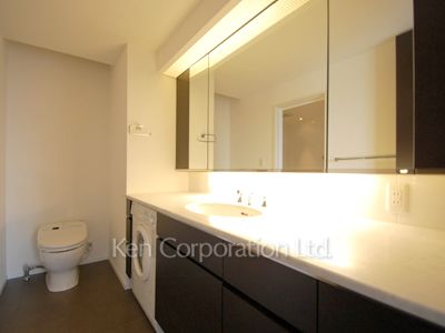 KDXレジデンス四谷の写真 パウダールーム ※10階の同じ間取タイプを撮影。仕様が異なることがあります。