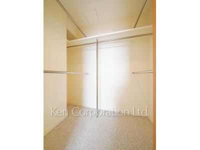 ラ・トゥール汐留の写真 ウォークインクローゼット