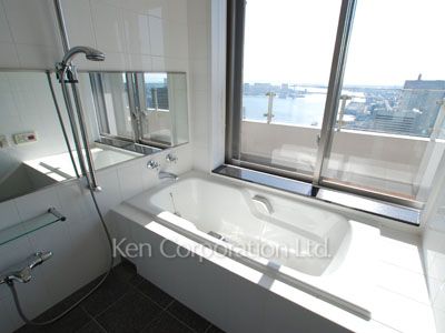 バスルーム ※50階の同じ間取タイプを撮影。仕様が異なることがあります。