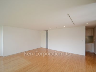 クエストコート原宿の写真 リビングダイニング