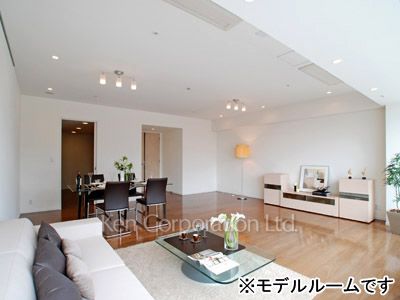 二番町パークフォレストの写真 リビングダイニング