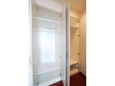 パークアクシス日本橋ステージの写真 クローゼット ※12階の同じ間取タイプを撮影。仕様が異なることがあります。