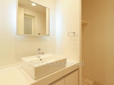 レジディア西麻布の写真 パウダールーム ※3階の同じ間取タイプを撮影。仕様が異なることがあります。