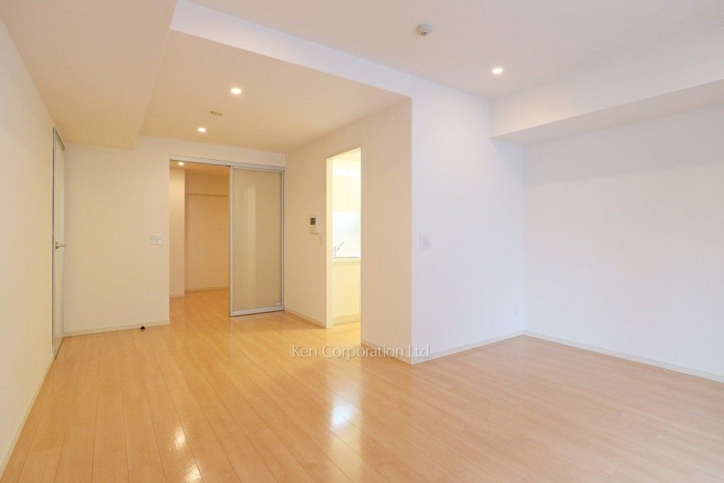 レジディア西麻布の写真 居室（LDなど） ※3階の同じ間取タイプを撮影。仕様が異なることがあります。