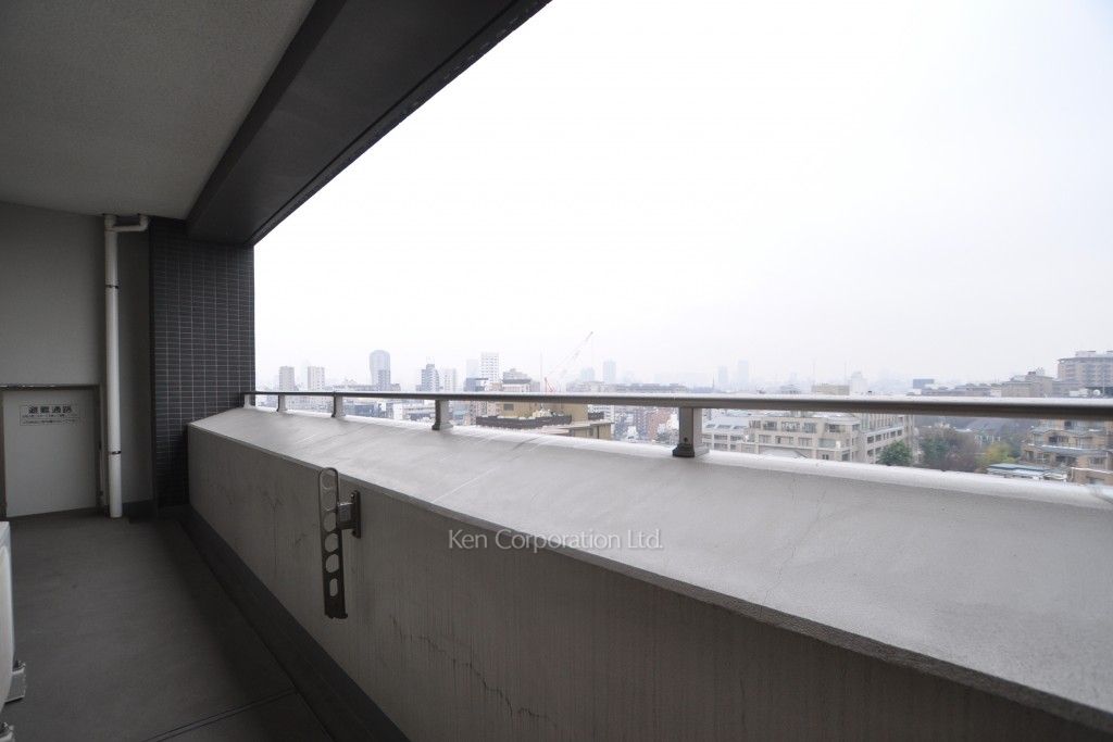 レジディア西麻布の写真 バルコニー