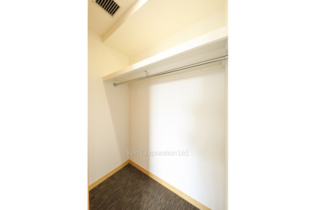 オランダヒルズ森タワーRoPの写真 ウォークインクローゼット