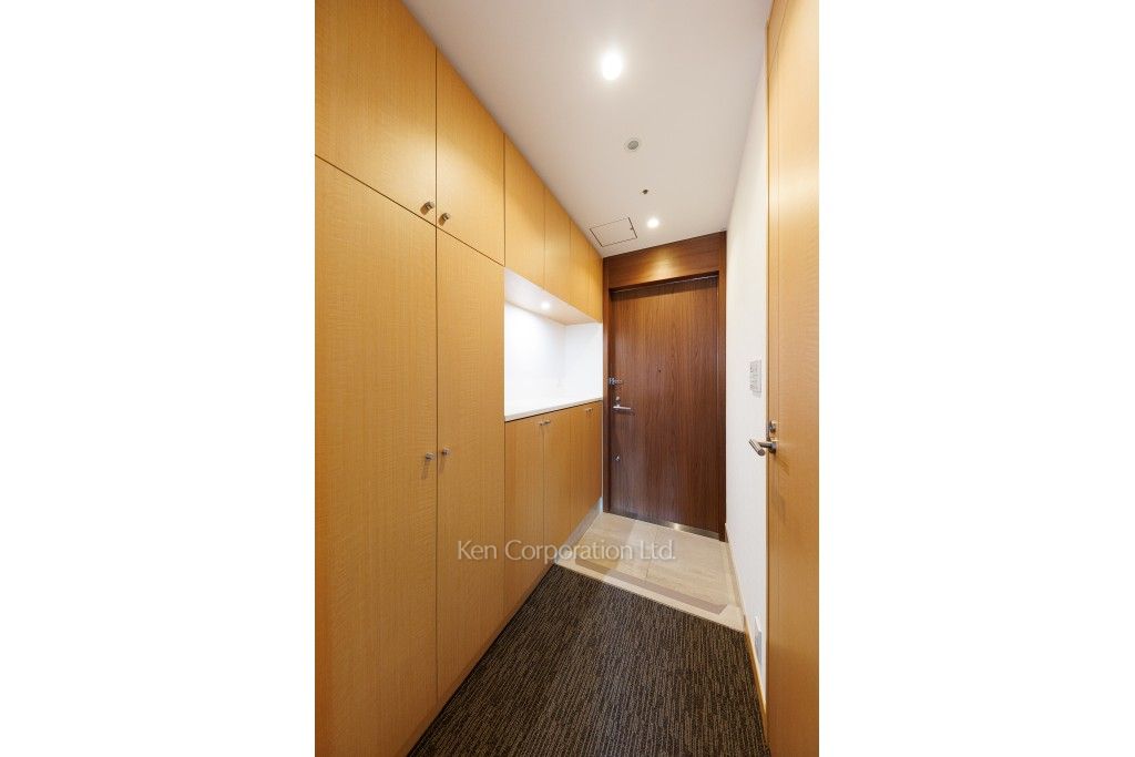 オランダヒルズ森タワーRoPの写真 玄関 ※8階の同じ間取タイプを撮影。仕様が異なることがあります。