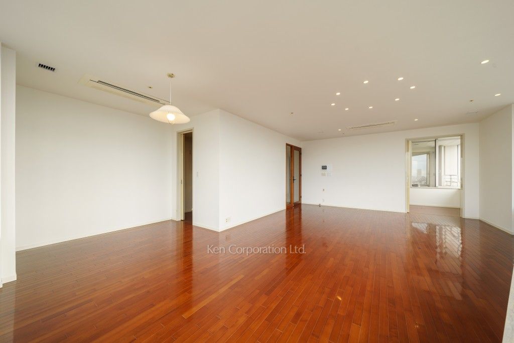 青山パークタワーの写真 居室（LDなど）