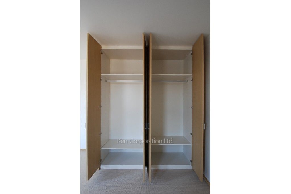レジディアタワー乃木坂の写真 クローゼット ※9階の同じ間取タイプを撮影。仕様が異なることがあります。