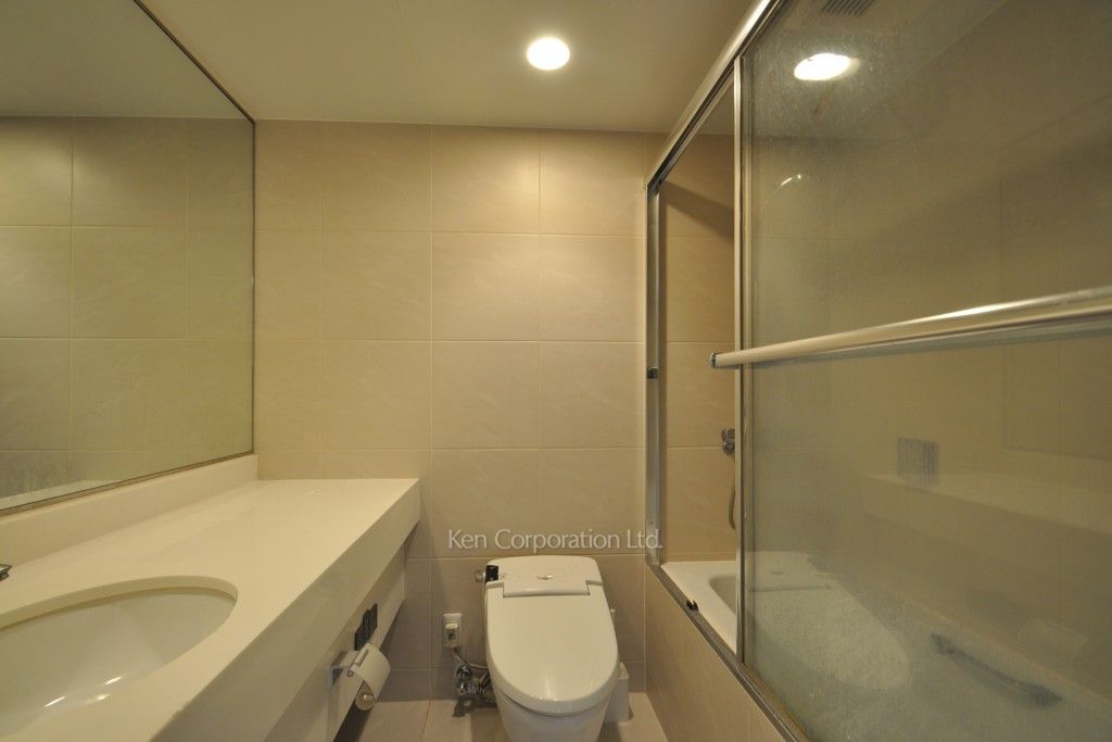 レジディアタワー乃木坂の写真 バスルーム ※12階の同じ間取タイプを撮影。仕様が異なることがあります。