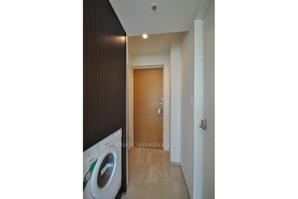 レジディアタワー乃木坂の写真 玄関 ※12階の同じ間取タイプを撮影。仕様が異なることがあります。