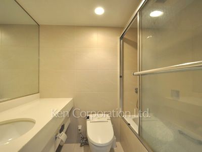 レジディアタワー乃木坂の写真 バスルーム ※12階の同じ間取タイプを撮影。仕様が異なることがあります。