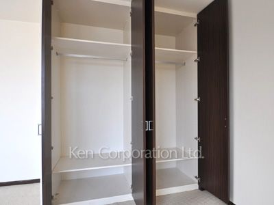 レジディアタワー乃木坂の写真 クローゼット ※12階の同じ間取タイプを撮影。仕様が異なることがあります。