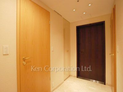 ラ・トゥール千代田の写真 玄関