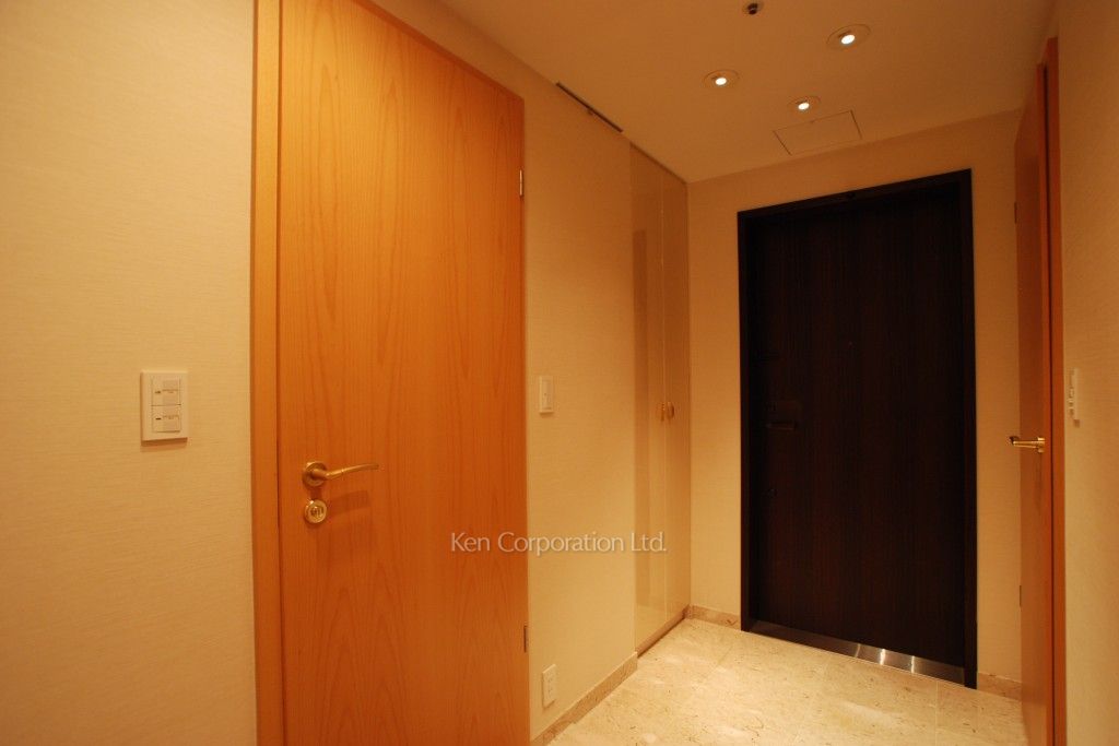 ラ・トゥール千代田の写真 玄関