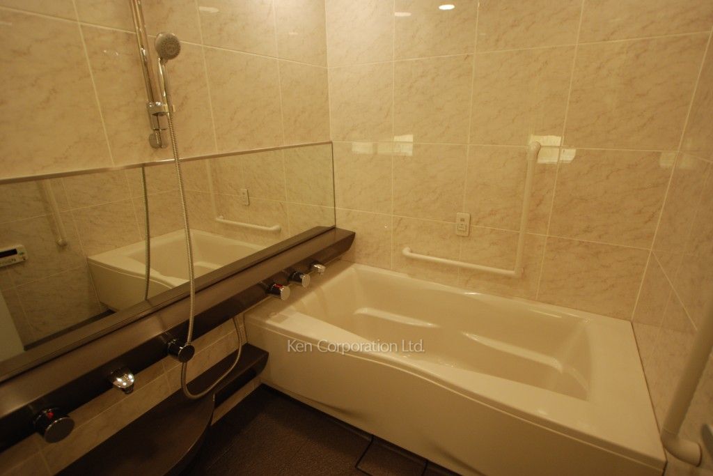 ラ・トゥール千代田の写真 バスルーム