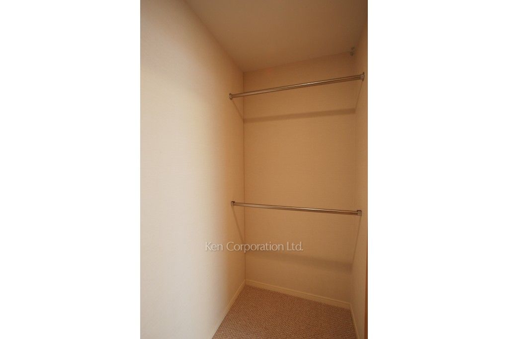 ラ・トゥール千代田の写真 ウォークインクローゼット