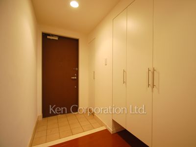 コンフォリア原宿の写真 玄関 ※7階の同じ間取タイプを撮影。仕様が異なることがあります。