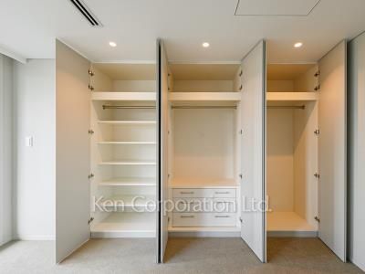 愛宕グリーンヒルズフォレストタワーの写真 クローゼット ※17階の同じ間取タイプを撮影。仕様が異なることがあります。