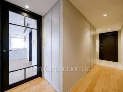 愛宕グリーンヒルズフォレストタワーの写真 玄関 ※17階の同じ間取タイプを撮影。仕様が異なることがあります。