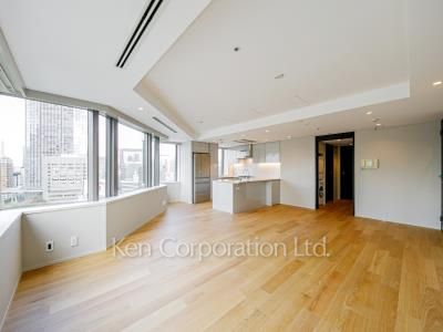 愛宕グリーンヒルズフォレストタワーの写真 居室（LDなど） ※17階の同じ間取タイプを撮影。仕様が異なることがあります。