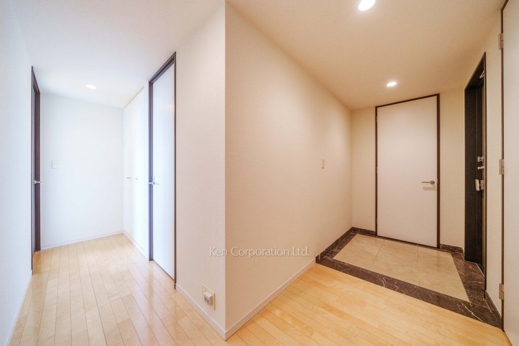 パークタワー芝浦ベイワード アーバンウイングの写真 玄関 ※18階の同じ間取タイプを撮影。仕様が異なることがあります。