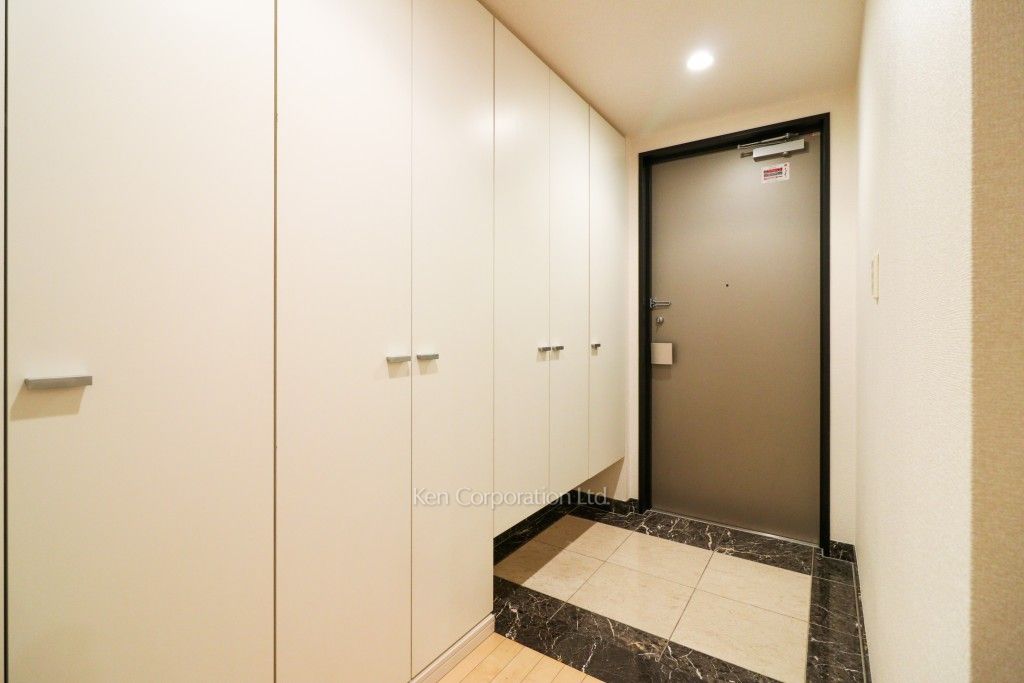 パークタワー芝浦ベイワード アーバンウイングの写真 玄関 ※11階の同じ間取タイプを撮影。仕様が異なることがあります。