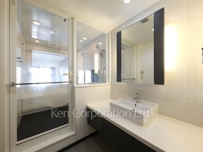 パウダールーム